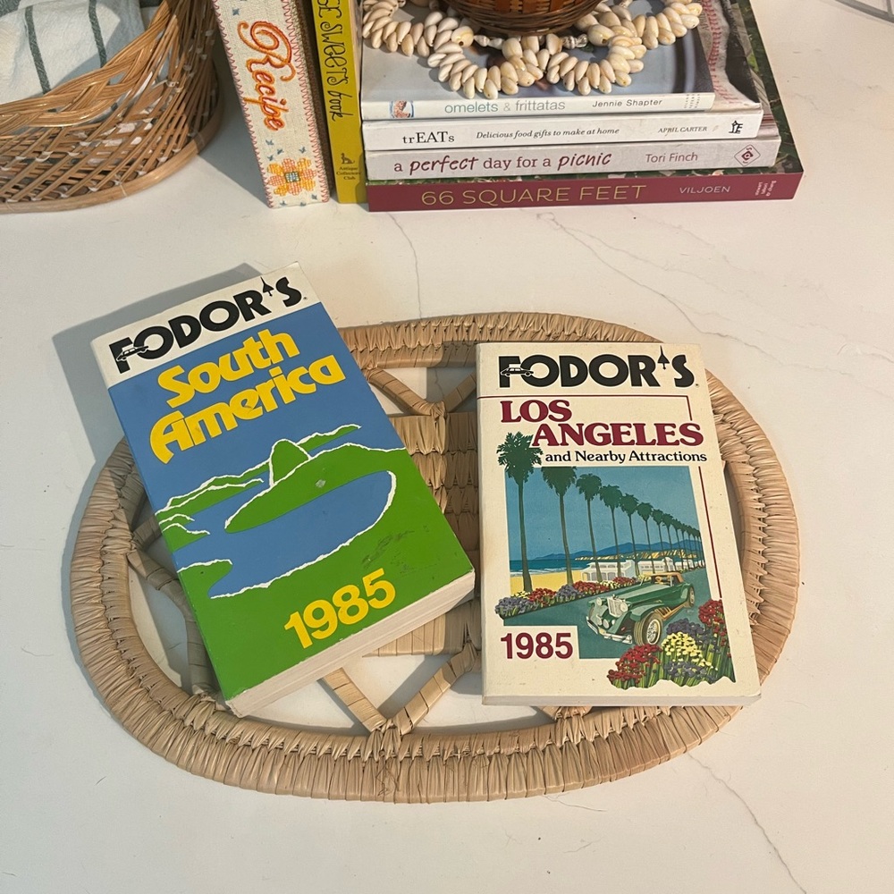 Set of 2 vintage Fodor’s travel guides Los Angeles & South America 🌎